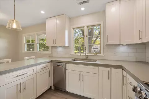 Kitchen - 322 Falls Blvd, Sullivan, NY 13037 photo 3 of 5