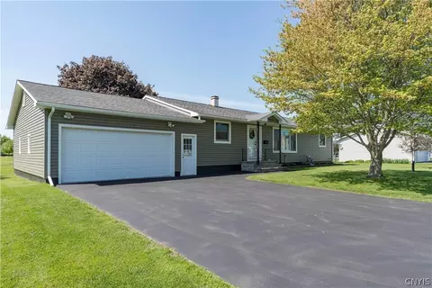 715 Eddy St, Watertown, NY 13601