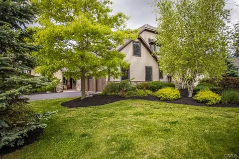 118 Buchmans Close Cir, Fayetteville, NY 13066