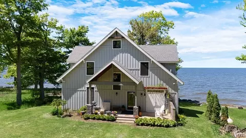 112 Lock Haven Beach Rd, Scriba, NY 13126