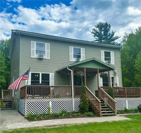 40726 Rogers Crossing Rd, Wilna, NY 13619
