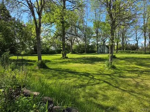 34699 Bubba Ln, Cape Vincent, NY 13618