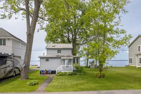 7649 Tuttle Rd, Bridgeport, NY 13030