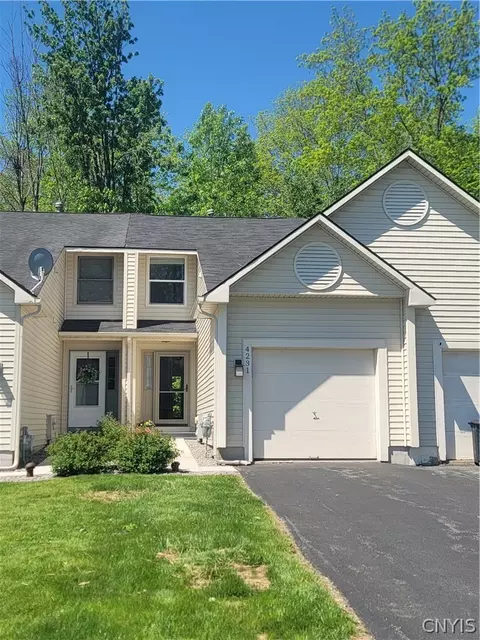 4231 Anguilla Dr, Liverpool, NY 13090