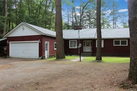 9577 Brewer Rd, Camden, NY 13316
