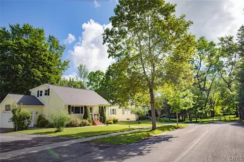 5 Park St, Marcellus, NY 13108