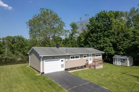 7016 Guyder Rd, Memphis, NY 13112