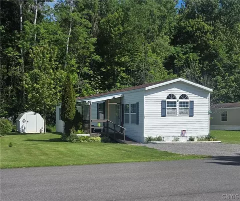 127 Old Farm Rd, Verona, NY 13478