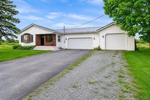 30346 Rockbrook Rd, Le Ray, NY 13637