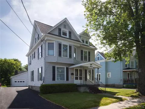 910 Franklin St, Watertown, NY 13601