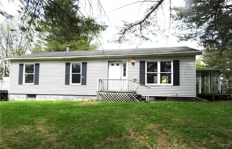 4954 Creaser Rd, Westmoreland, NY 13490