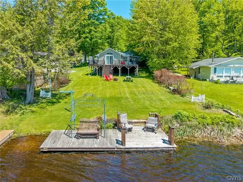 130 Lorton Lake Dr, Altmar, NY 13302