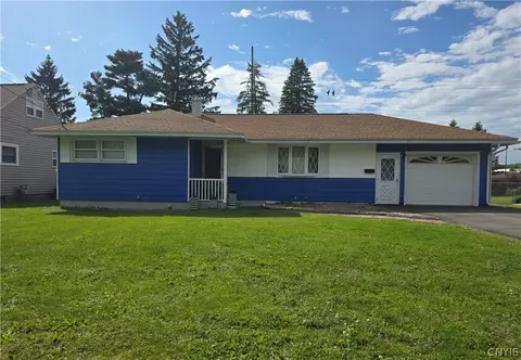 515 Locust Dr, Utica, NY 13502