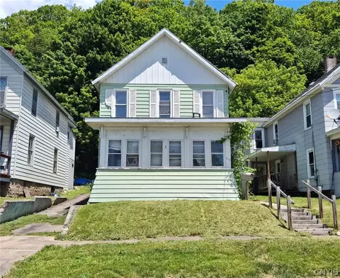 216 Loomis St, Little Falls, NY 13365