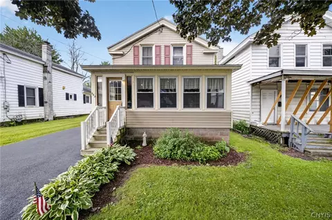 282 W Fifth St, Oswego, NY 13126