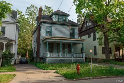 114 Victoria Pl, Syracuse, NY 13210