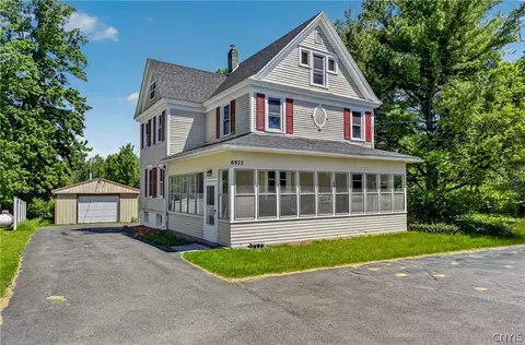 6975 Kirkville Rd, East Syracuse, NY 13057