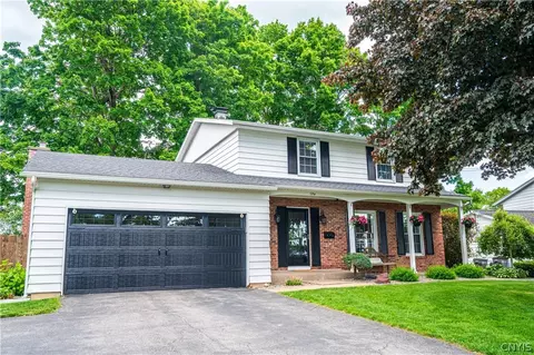 1714 Lincoln Ln, Rome, NY 13440