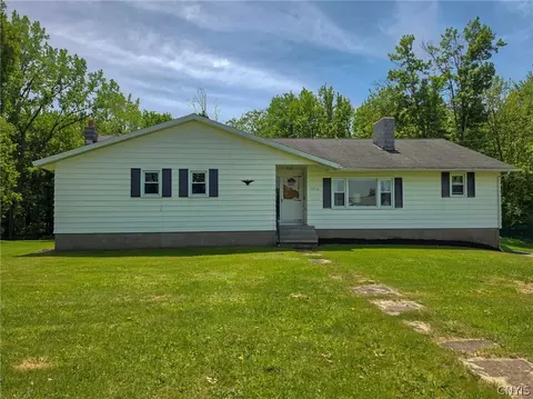 5386 Mud Mill Rd, Brewerton, NY 13029