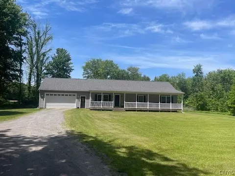 8 Brackett Rd, Hannibal, NY 13074