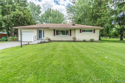 21930 Holcomb St, Watertown, NY 13601