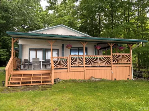 100 Lock Haven Beach Rd, Scriba, NY 13126
