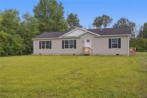 339 County Route 37, Central Square, NY 13036