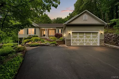 4324 Lafayette Rd, Onondaga, NY 13078