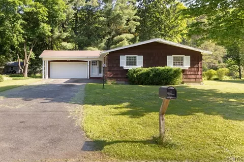 112 Margo Ln, Fayetteville, NY 13066
