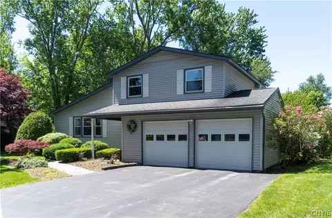 8013 Thyme Cir, Liverpool, NY 13090