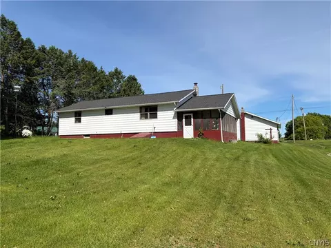 2598 County Route 6, Hammond, NY 13646