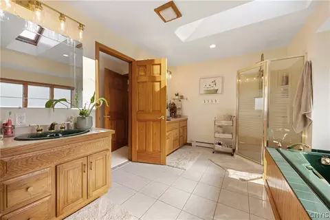 Bath - 6029 Devoe Rd, Camillus, NY 13031 photo 4 of 6
