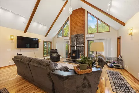 Living - 6029 Devoe Rd, Camillus, NY 13031 photo 2 of 3
