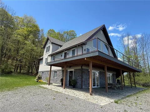 274 Reservoir Hill Rd, Plymouth, NY 13815