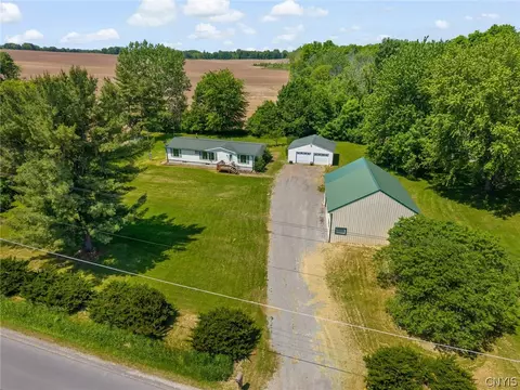 10231 Jordan Rd, Cato, NY 13080