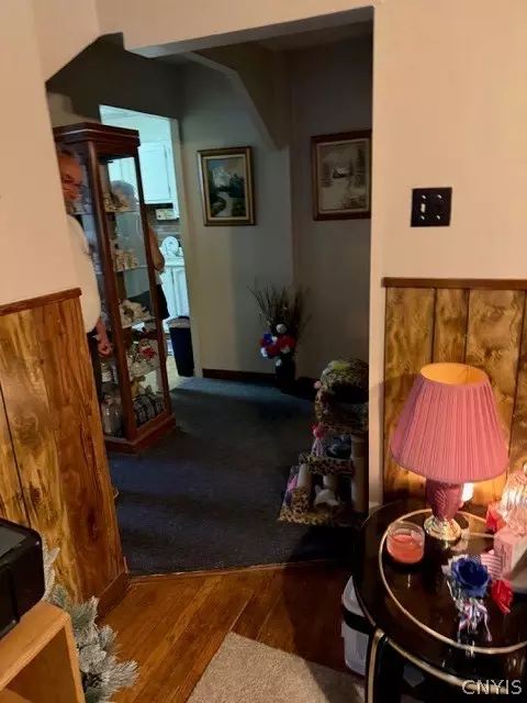 Entry Way - 29 Columbia St, German Flatts, NY 13407 photo 2 of 10