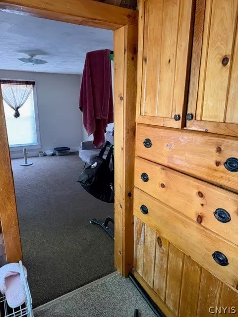 Entry Way - 29 Columbia St, German Flatts, NY 13407 photo 5 of 10