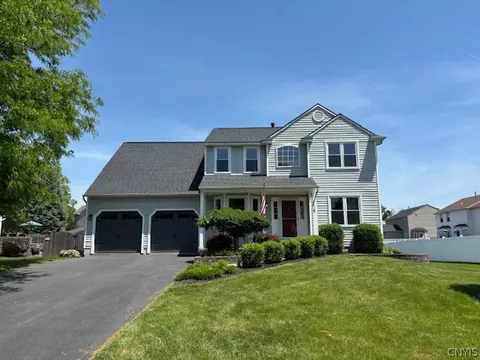 8418 Sugar Pine Cir, Liverpool, NY 13090