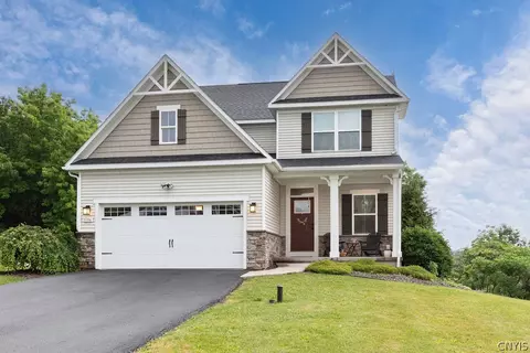 5706 Harness Hook Ln, Manlius, NY 13037