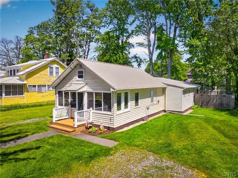 105 26th Ave, Vienna, NY 13308