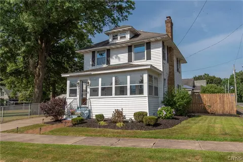 1680 Wesley Ave, Utica, NY 13502