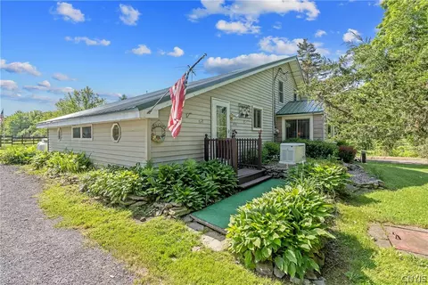 436 Albion Cross Rd, Albion, NY 13142