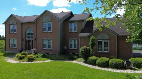 1108 Madden Ln, Cortlandville, NY 13045