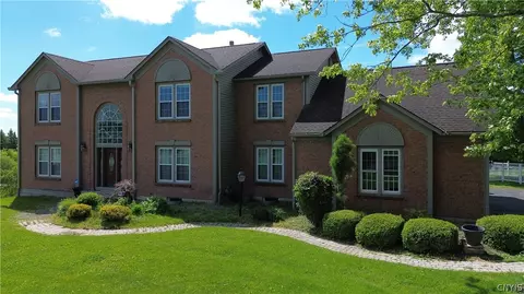 1108 Madden Ln, Cortlandville, NY 13045