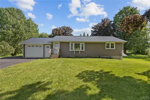 39 Red Mill Rd, Parish, NY 13131