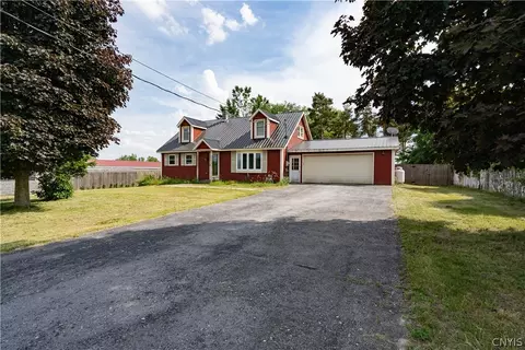 26804 Holbrook Rd, Le Ray, NY 13637