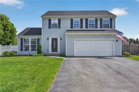 5467 Congleton Cir, Clay, NY 13041