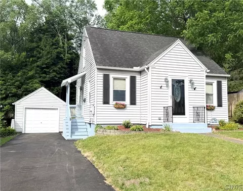 5 White St, Whitestown, NY 13492