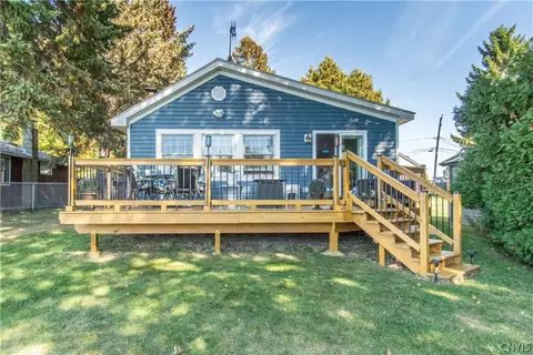 34653 Ross Ln, Cape Vincent, NY 13618