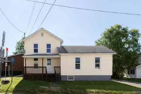 5 Canal St, Auburn, NY 13021